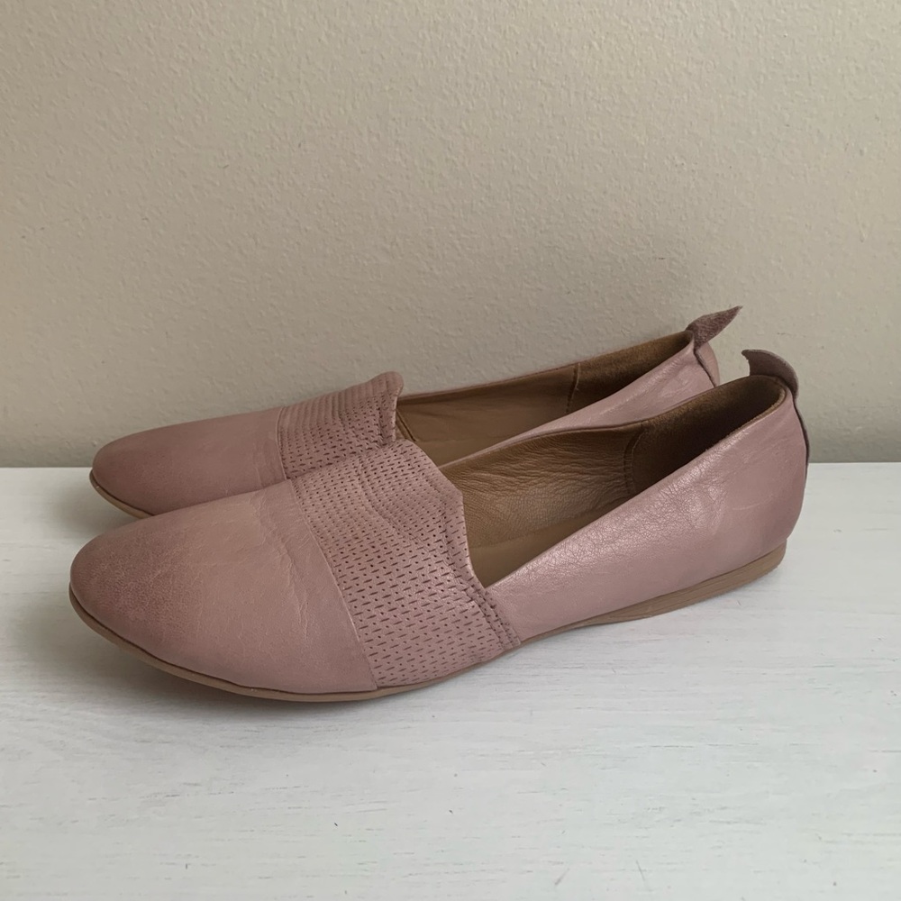 Bueno Katy Dusty Mauve Leather Flats Size 37